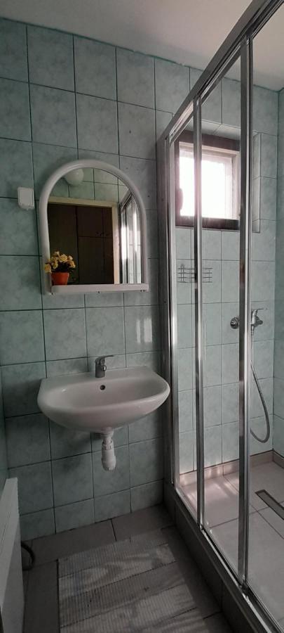 Chata Julka Dedinky Exterior photo